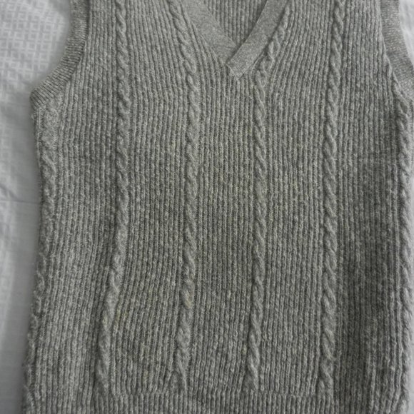 Men's Sweater Vest by Robert Bruce in a size XTL, Lt Grey, Very Good Condition - Picture 1 of 5
